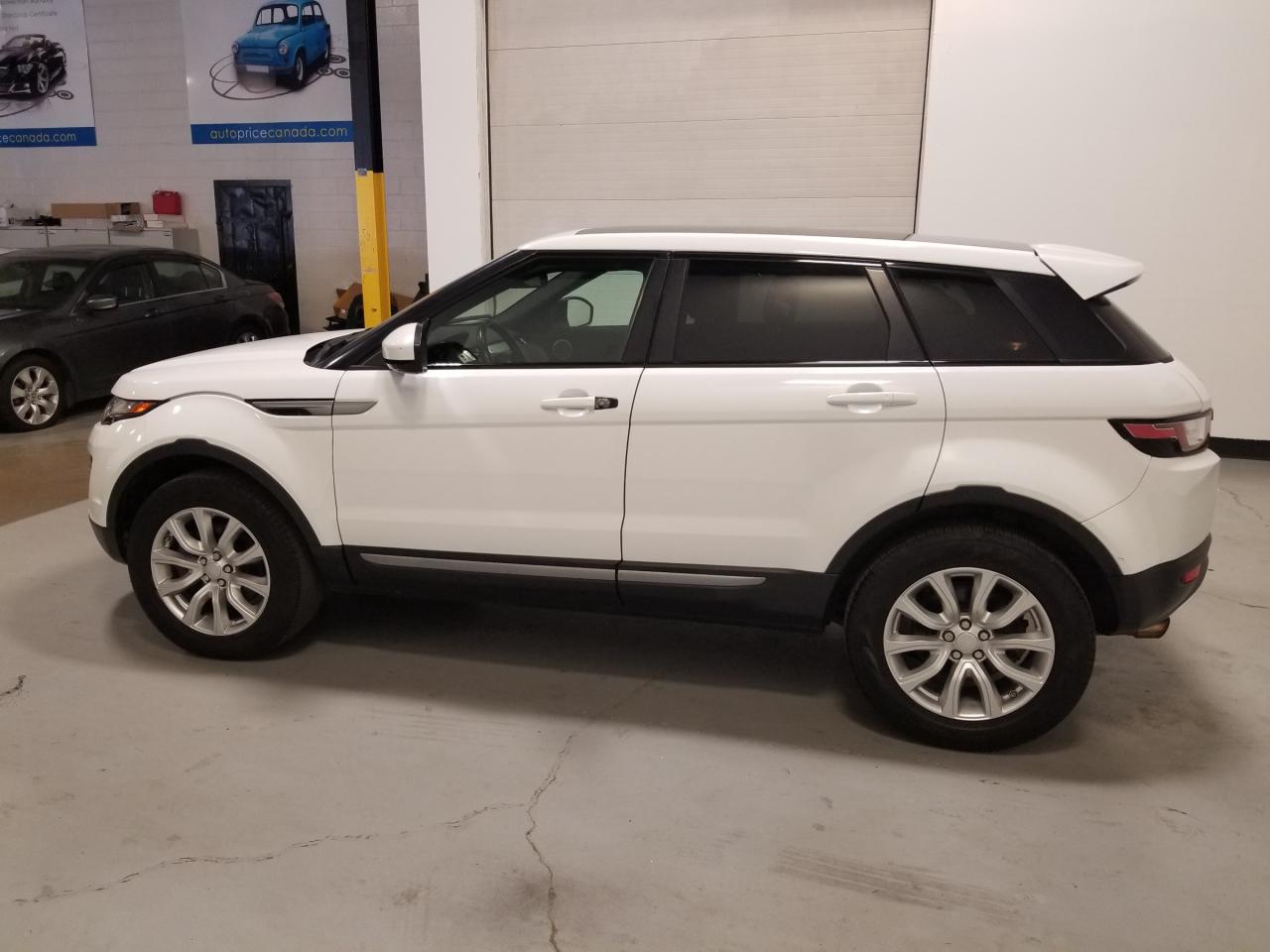 2016 Land Rover Range Rover Evoque SE 4x4 5-Door Photo