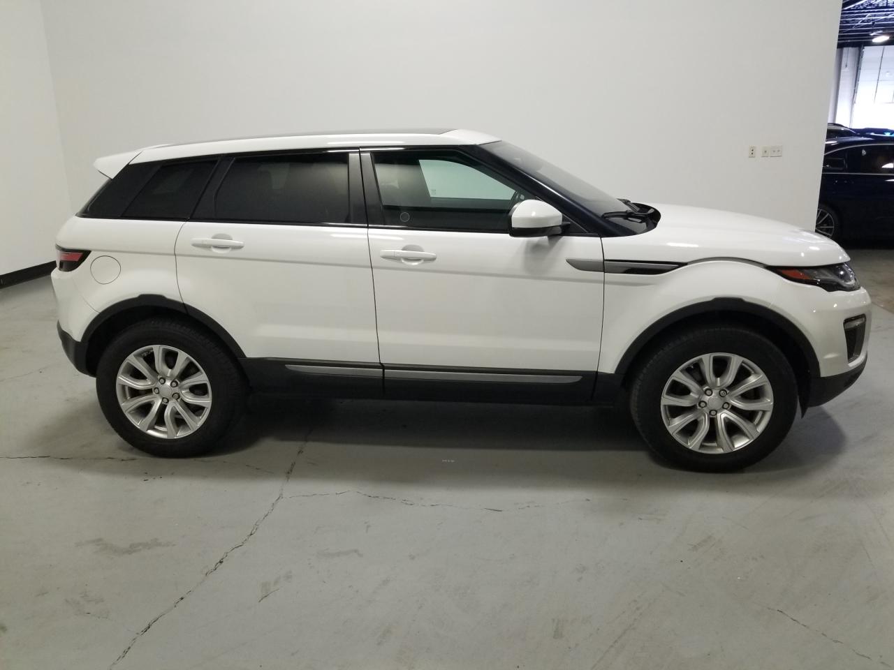 2016 Land Rover Range Rover Evoque SE 4x4 5-Door Photo