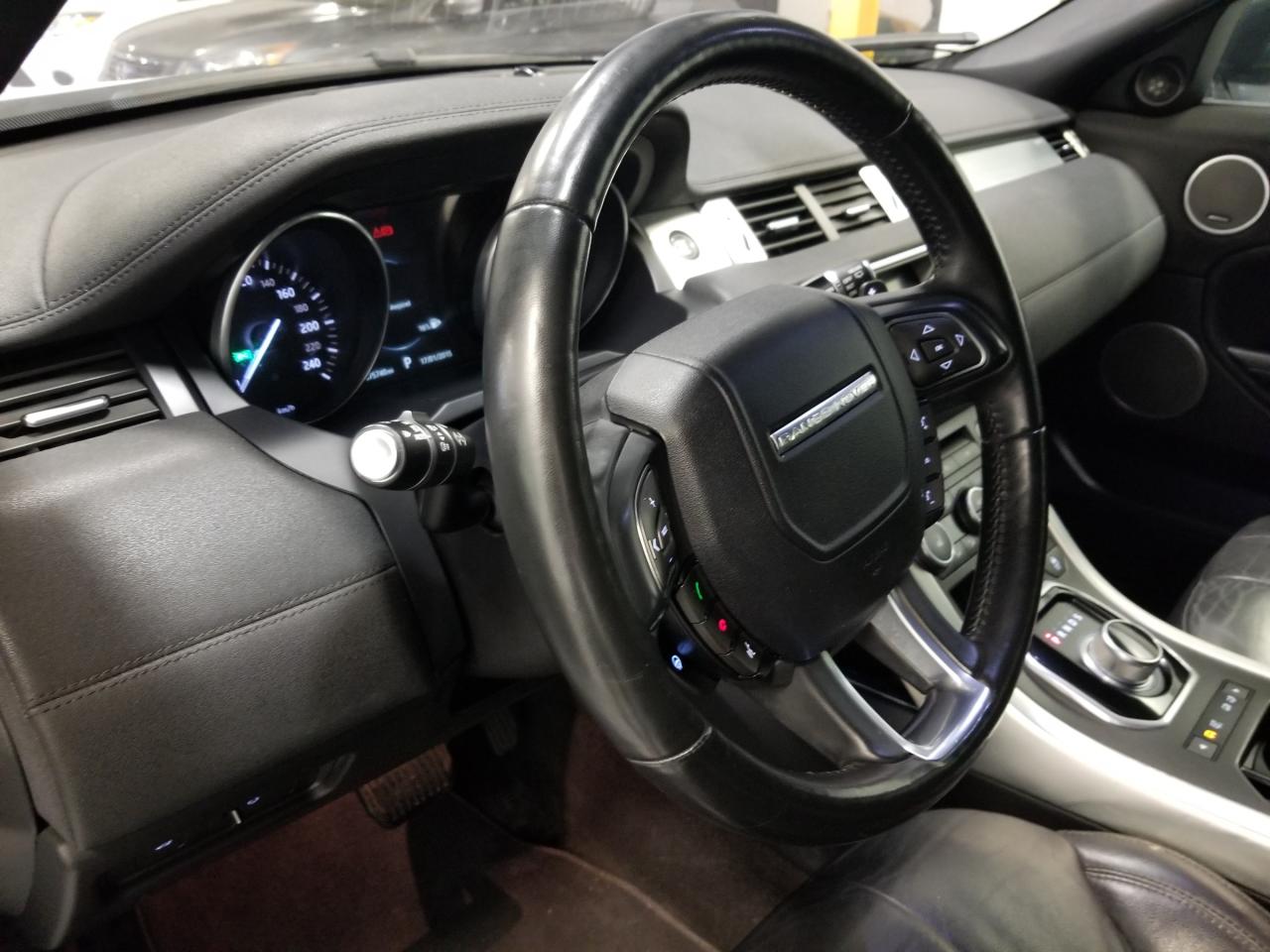 2016 Land Rover Range Rover Evoque SE 4x4 5-Door Photo