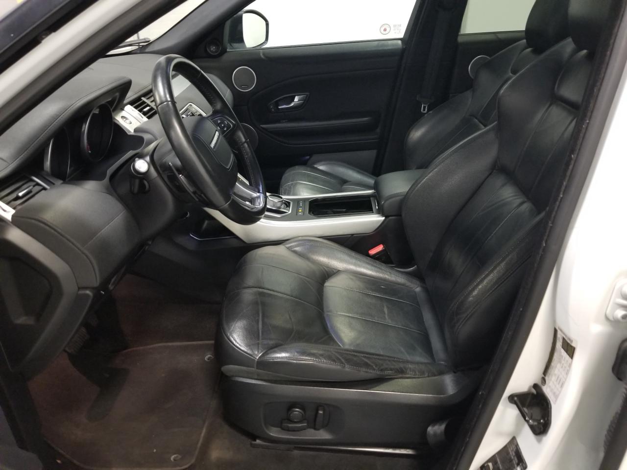 2016 Land Rover Range Rover Evoque SE 4x4 5-Door Photo