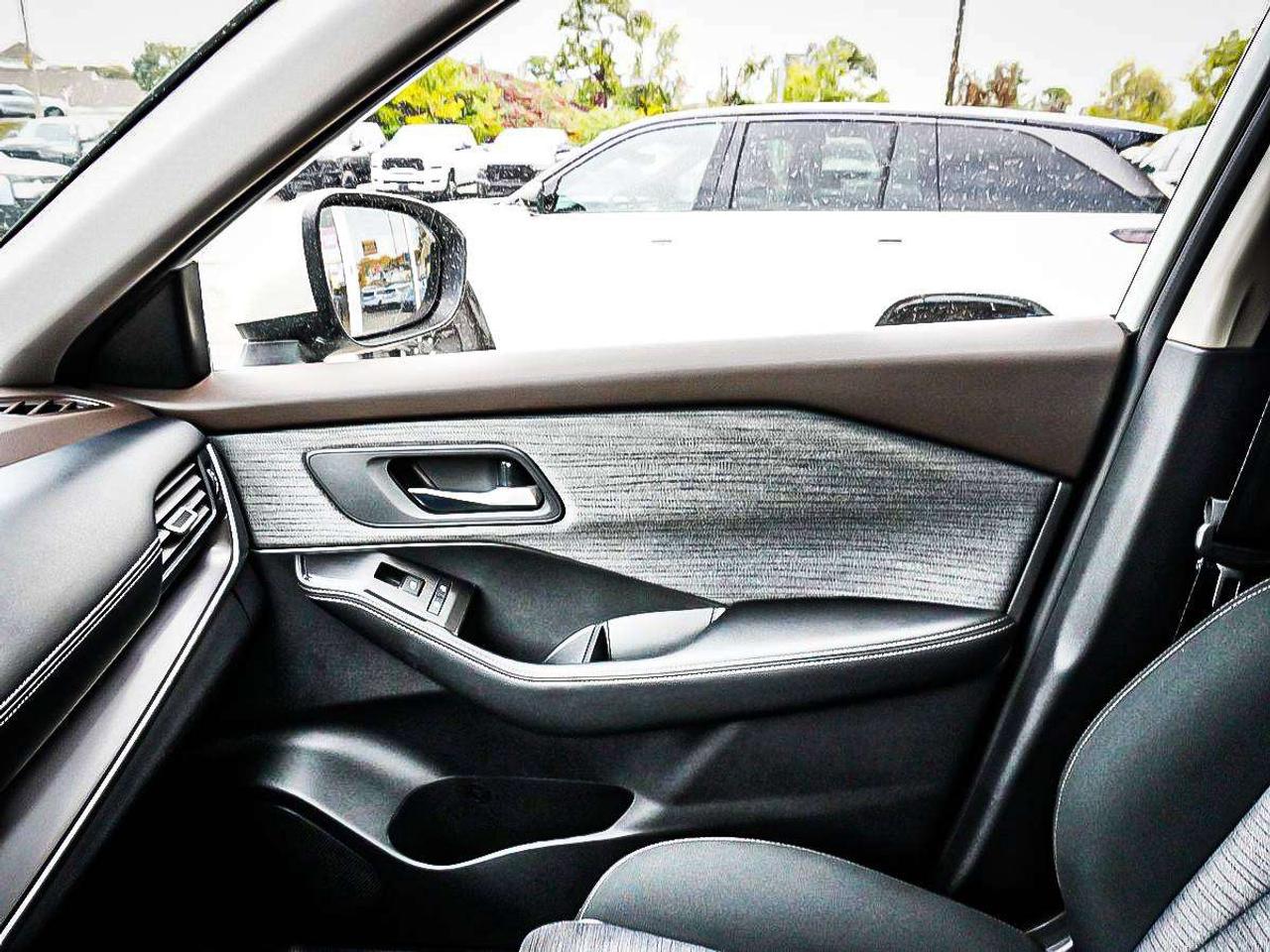 2023 Nissan Rogue  Photo