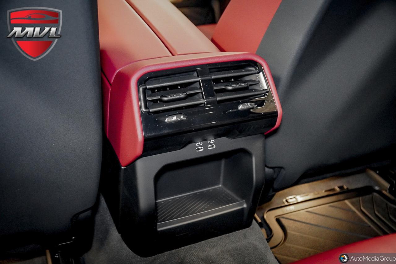 2024 BMW i5 M60 xDrive 4dr All-Wheel Drive Sedan Photo