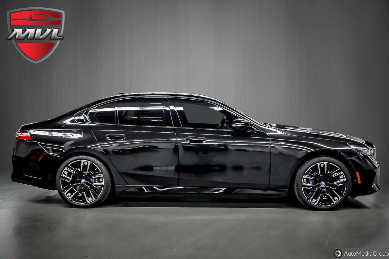 2024 BMW i5 M60 xDrive 4dr All-Wheel Drive Sedan Photo