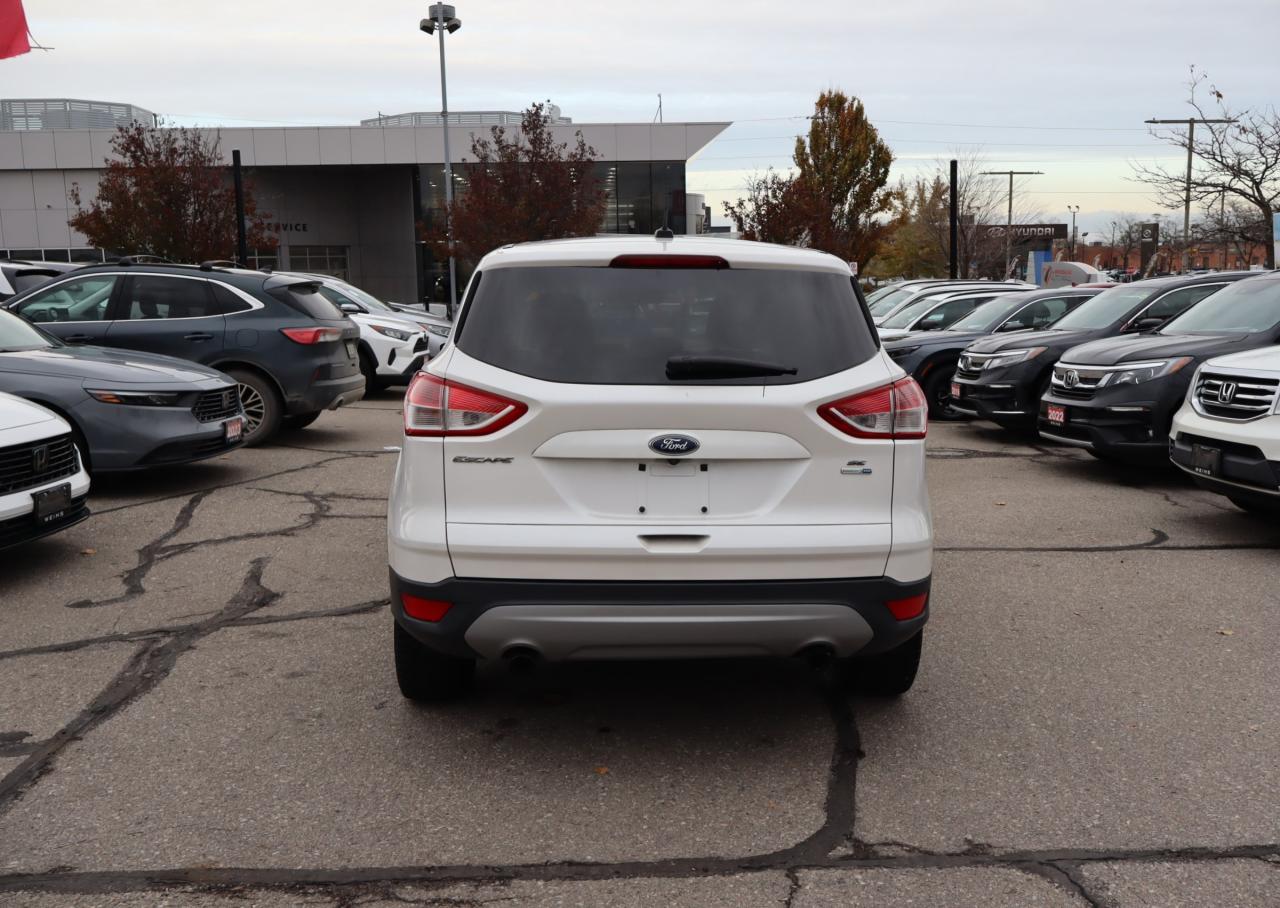 2015 Ford Escape SE 4dr 4x4 Photo3