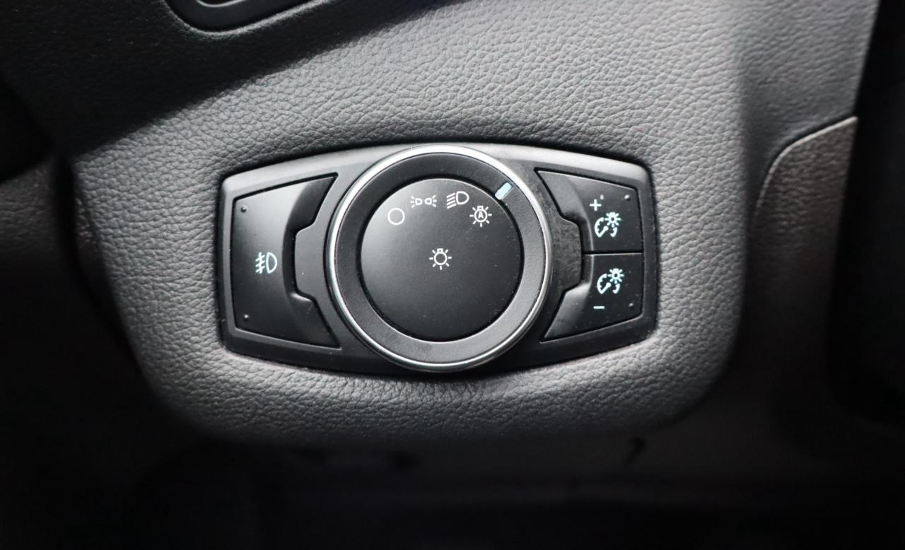 2015 Ford Escape SE 4dr 4x4 Photo