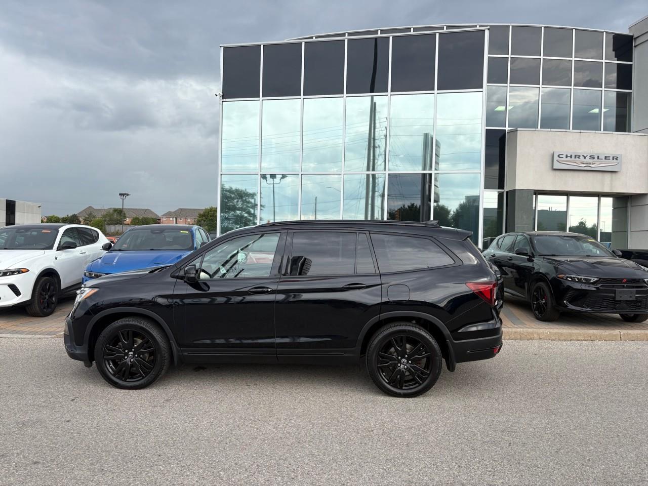 2020 Honda Pilot Black Edition 4dr All-Wheel Drive Photo2