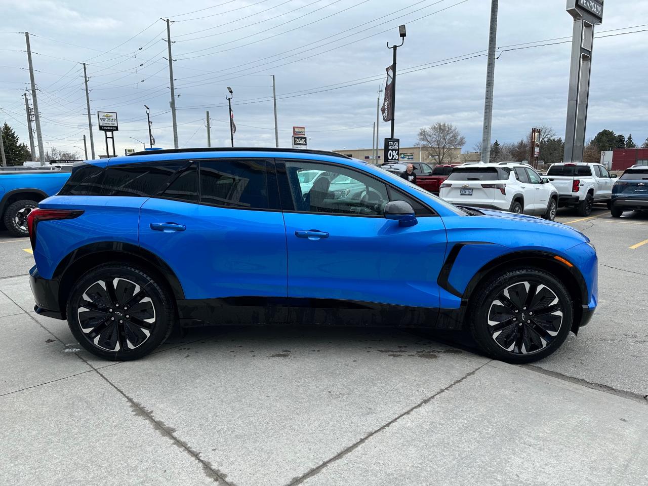 2025 Chevrolet Blazer EV RS 4dr 4x2 Photo3