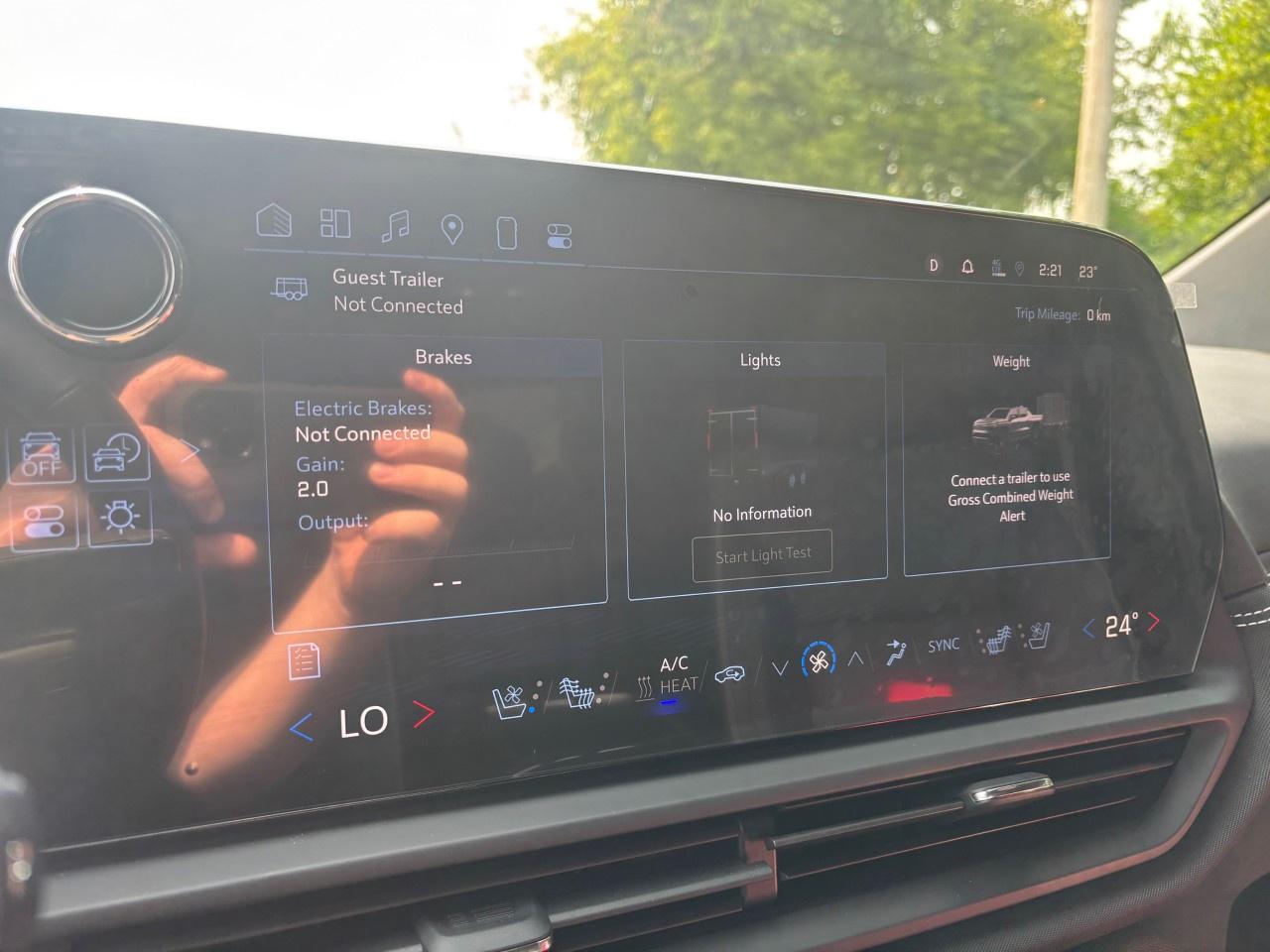 2025 Chevrolet Silverado EV e4WD Crew Cab Extended Range LT Photo