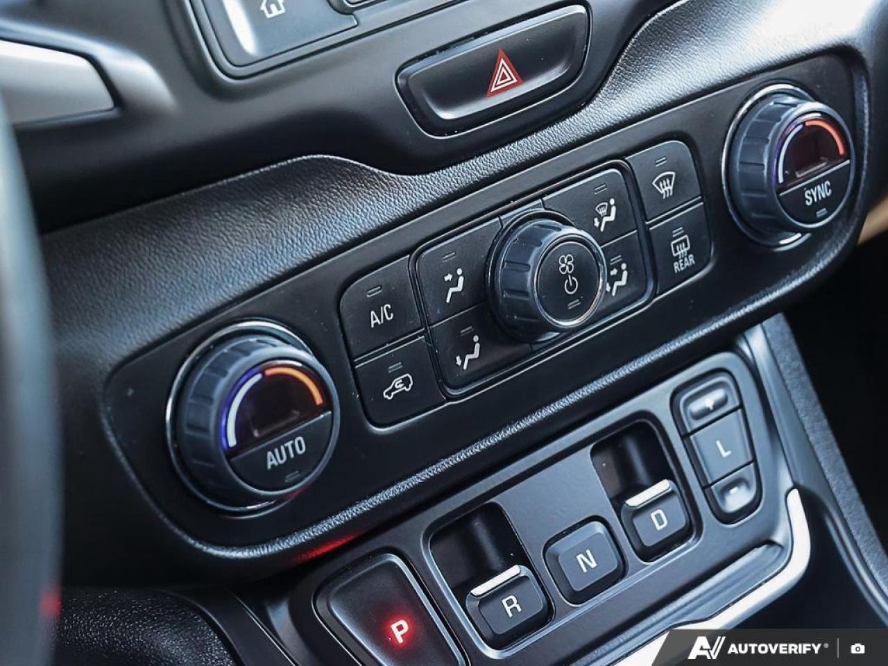 2021 GMC Terrain AWD SLE Photo