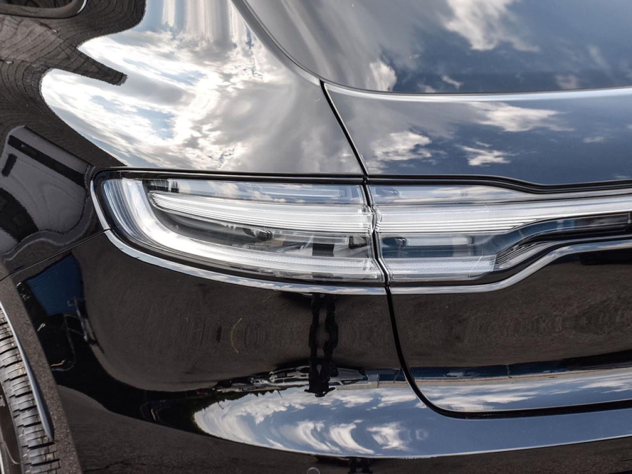 2024 Porsche Macan  Photo