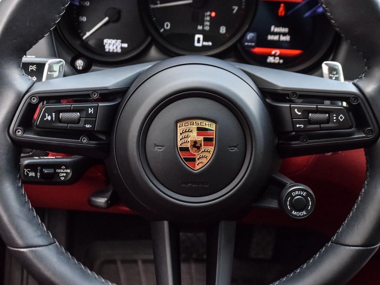 2024 Porsche Macan  Photo