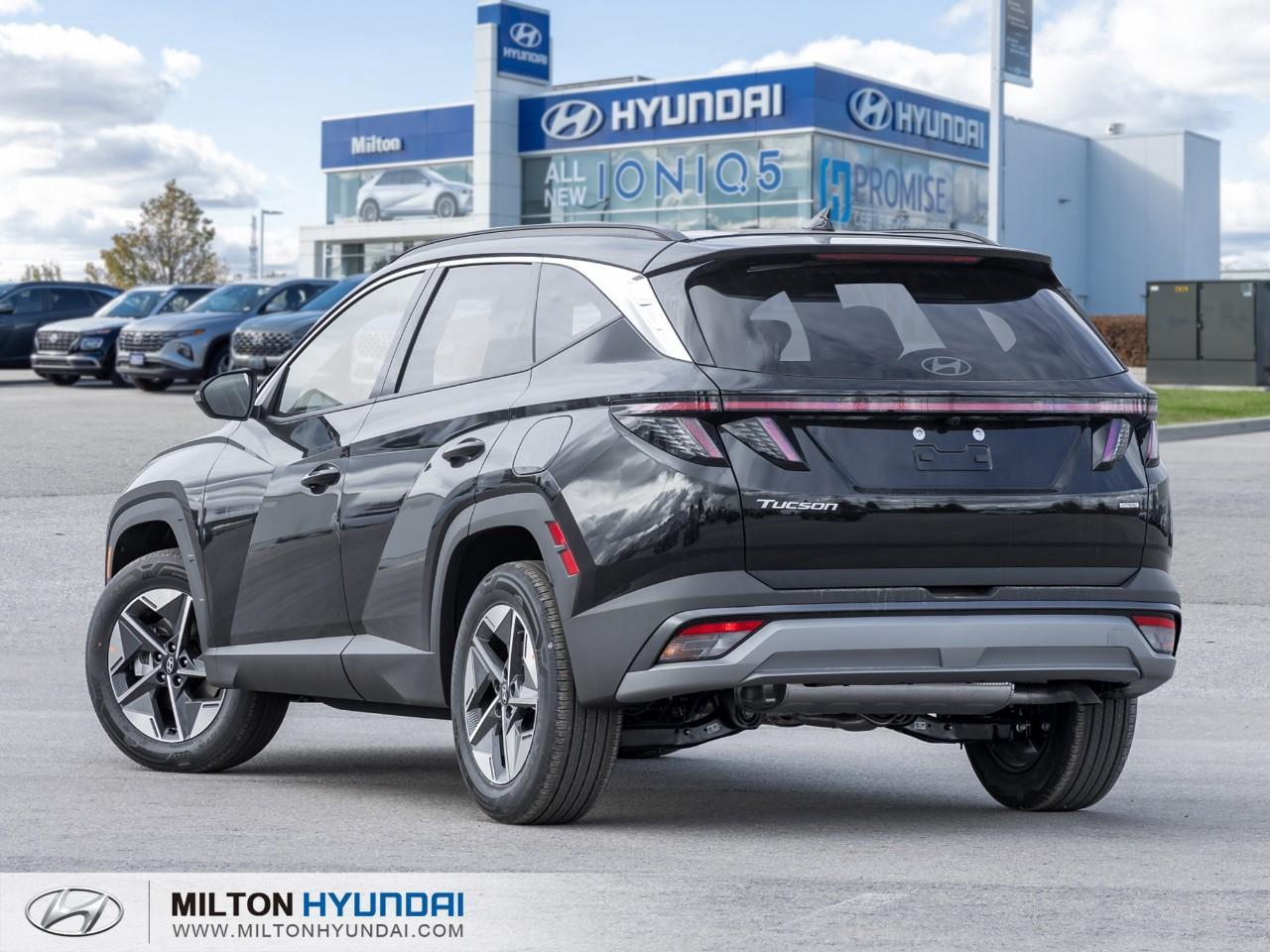 2026 Hyundai Tucson Preferred w/Trend Package 4dr All-Wheel Drive Photo4