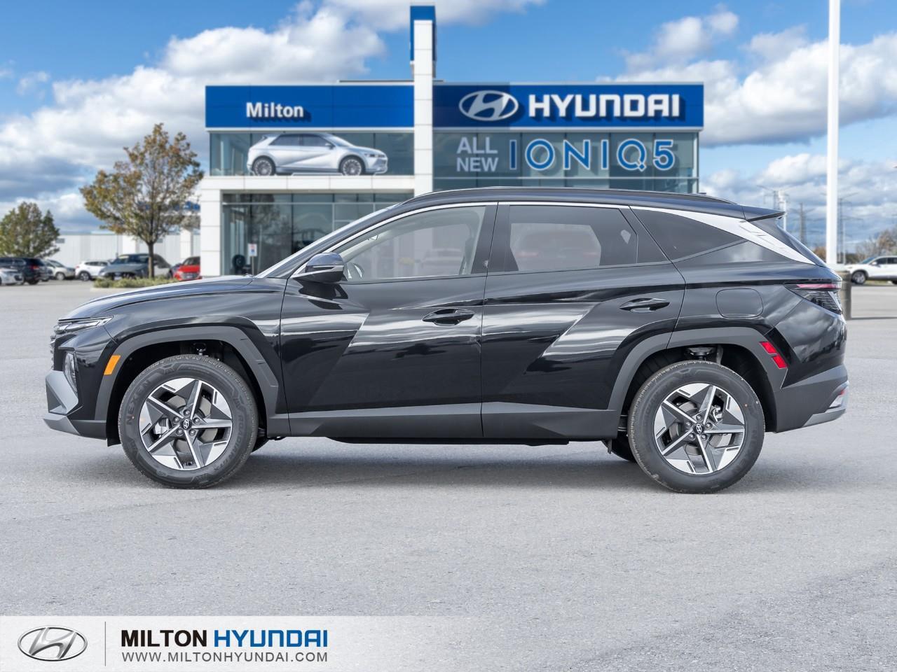 2026 Hyundai Tucson Preferred w/Trend Package 4dr All-Wheel Drive Photo2