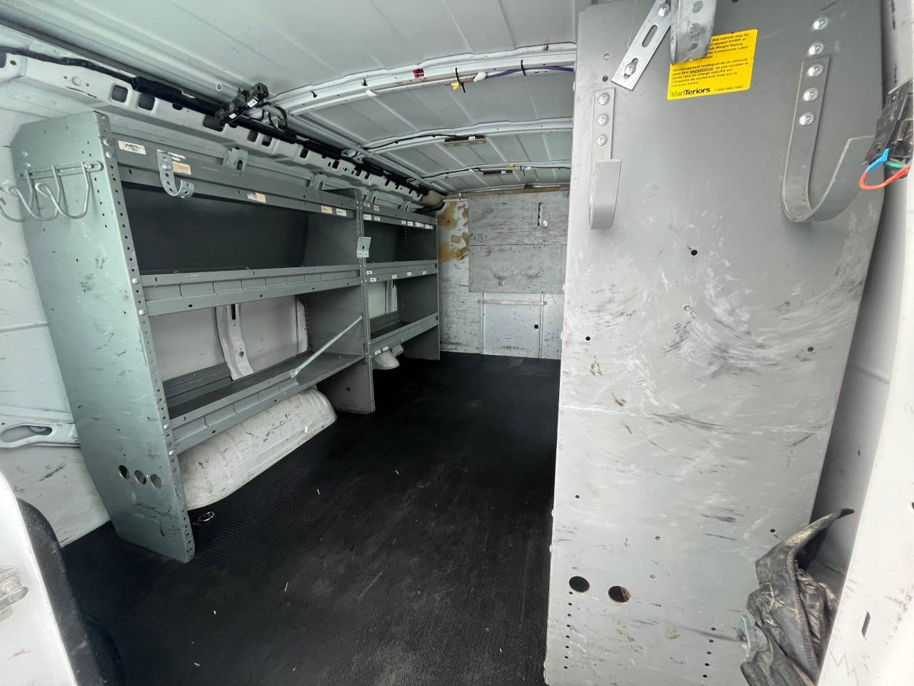 2017 GMC Savana Cargo Van 2500 Regular Wheelbase Rear-Wheel Drive Photo