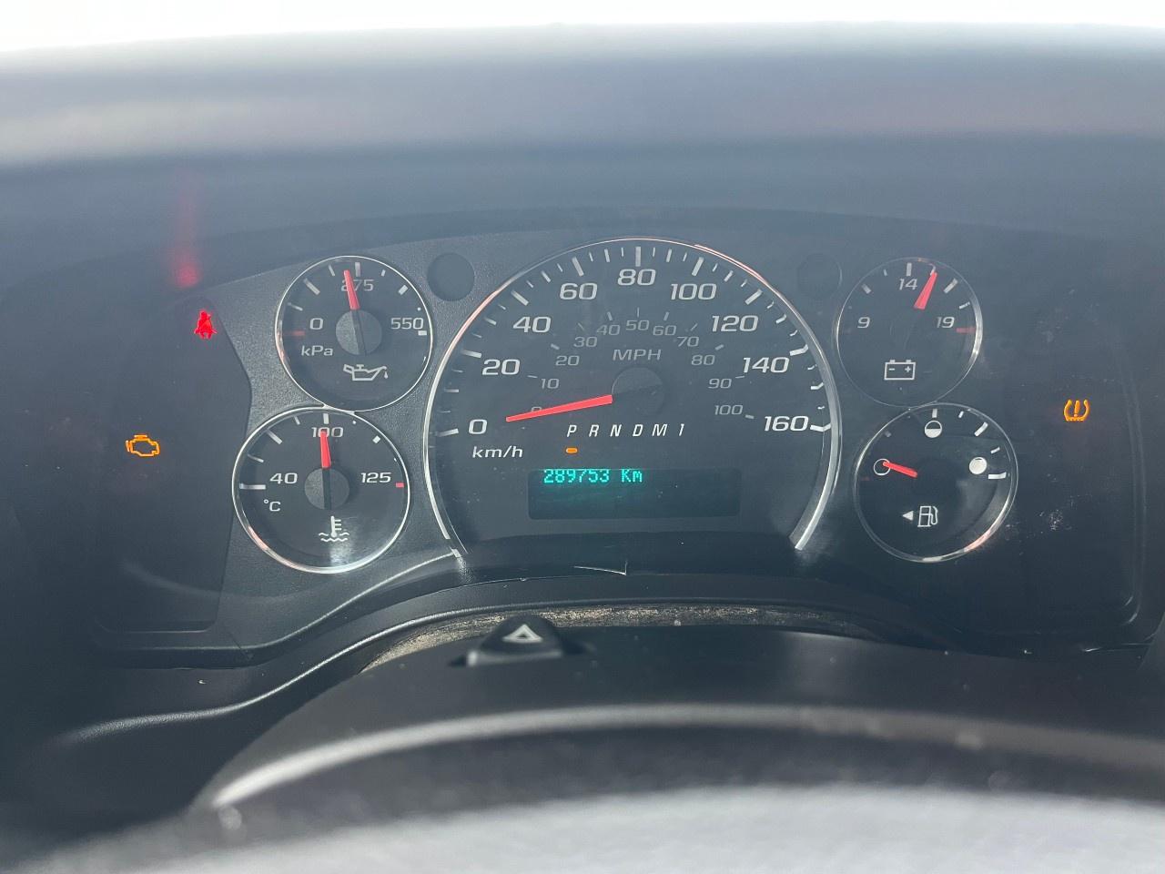 2017 GMC Savana Cargo Van 2500 Regular Wheelbase Rear-Wheel Drive Photo