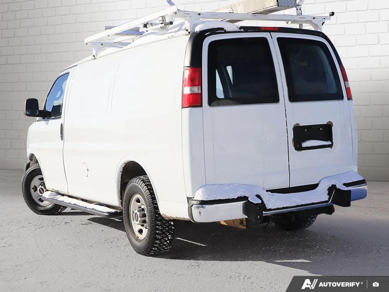 2017 GMC Savana Cargo Van 2500 Regular Wheelbase Rear-Wheel Drive Photo