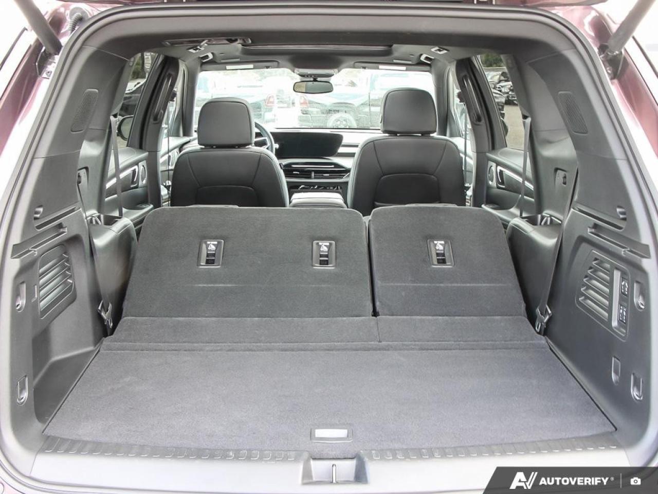 2025 Buick Enclave AWD 4dr Avenir Photo