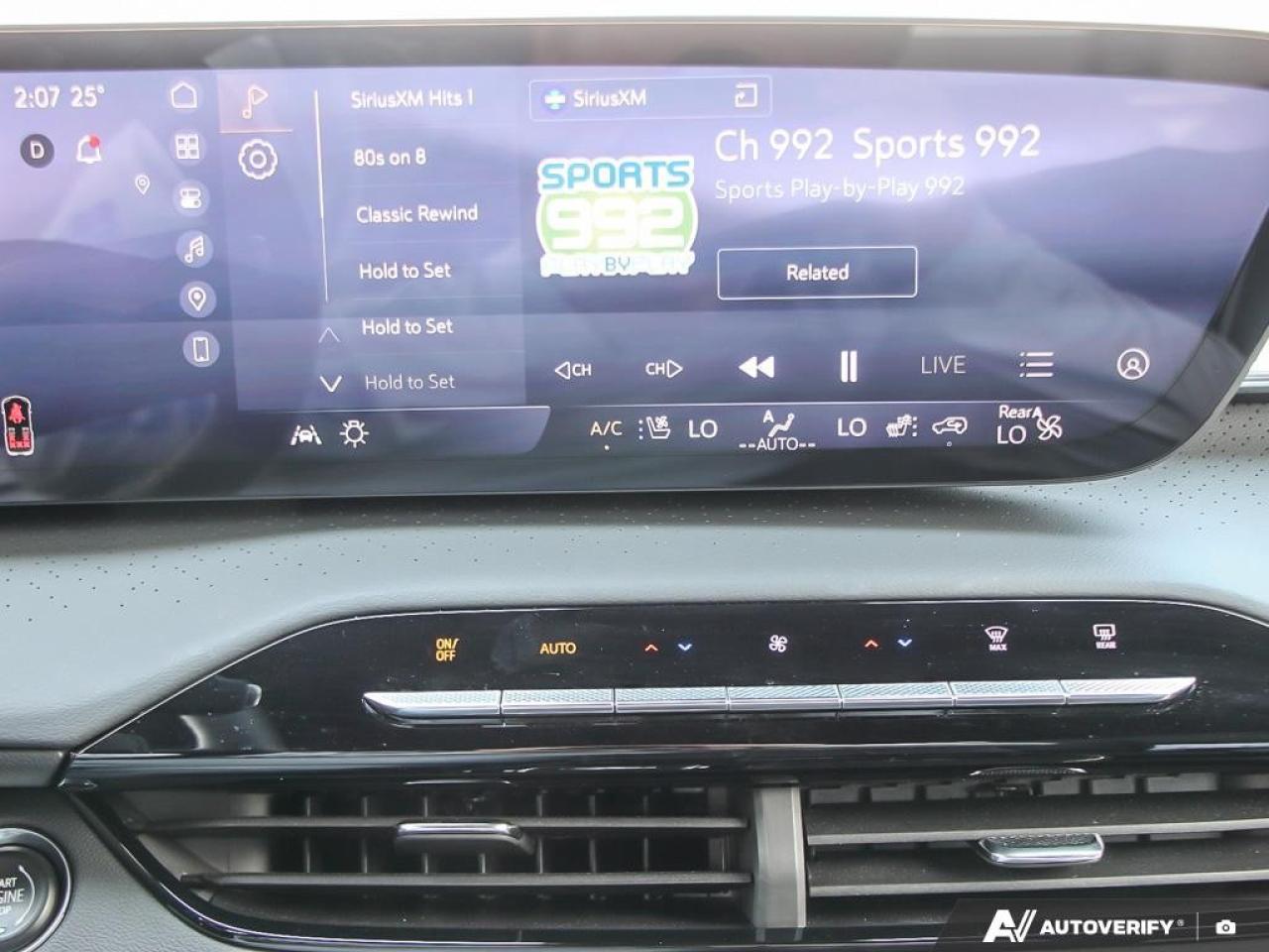 2025 Buick Enclave AWD 4dr Avenir Photo