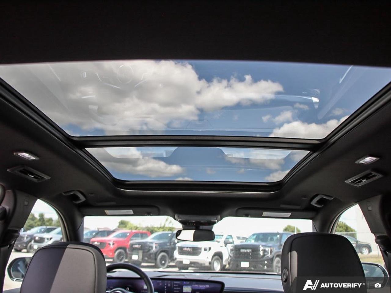 2025 Buick Enclave AWD 4dr Avenir Photo