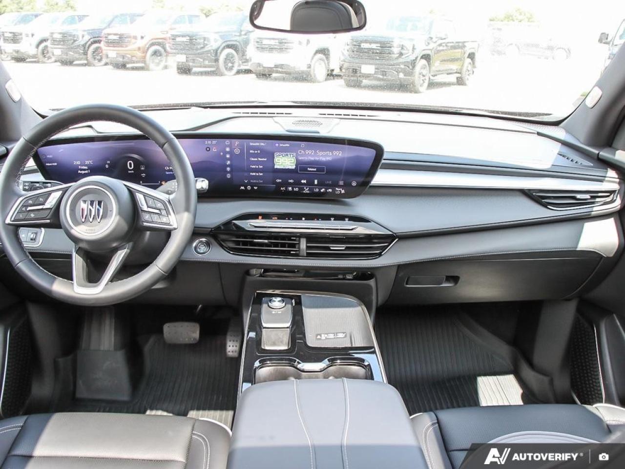 2025 Buick Enclave AWD 4dr Avenir Photo