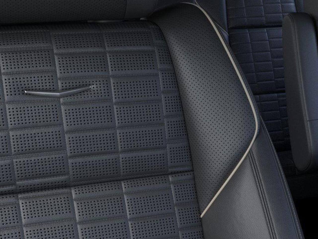 2024 Cadillac Escalade ESV V-Series 4dr All-Wheel Drive Photo