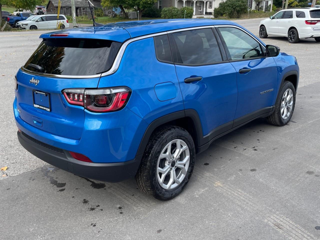 2025 Jeep Compass sport 4x4 Photo3