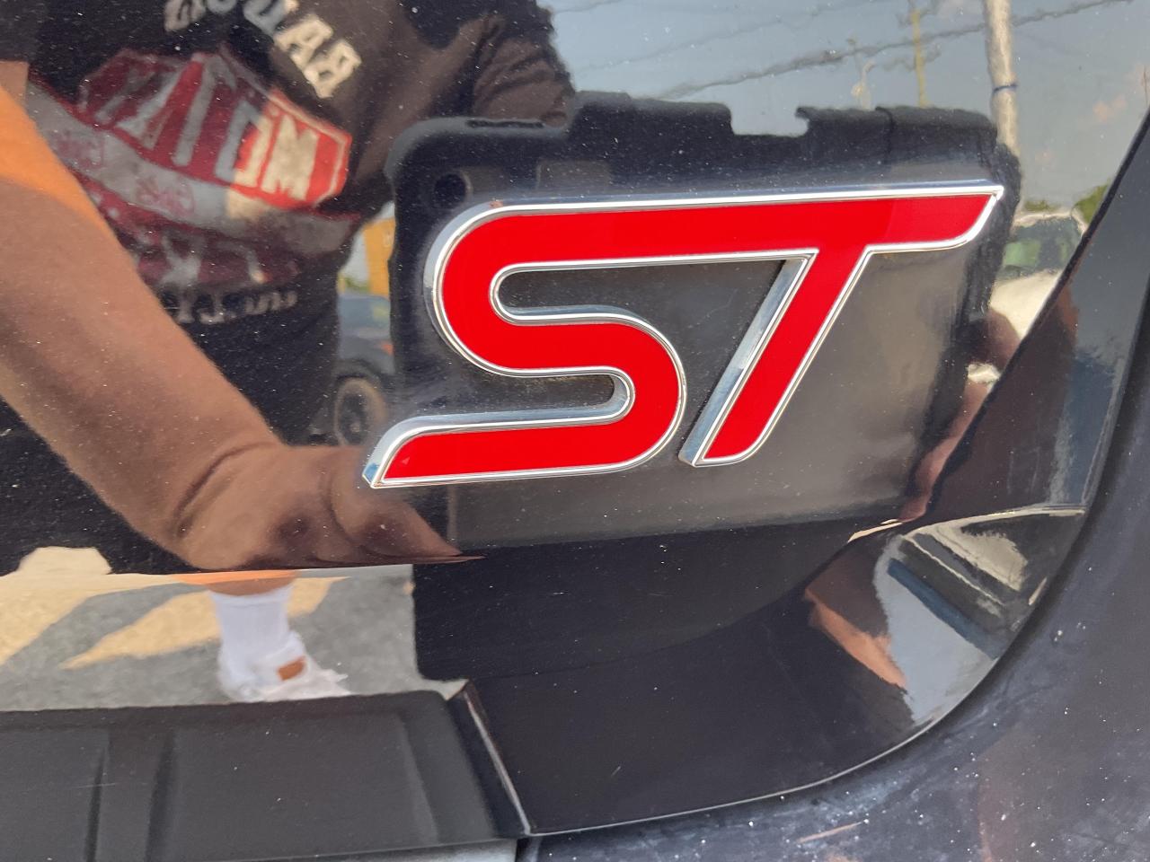 2022 Ford Explorer ST 4dr 4x4 Photo