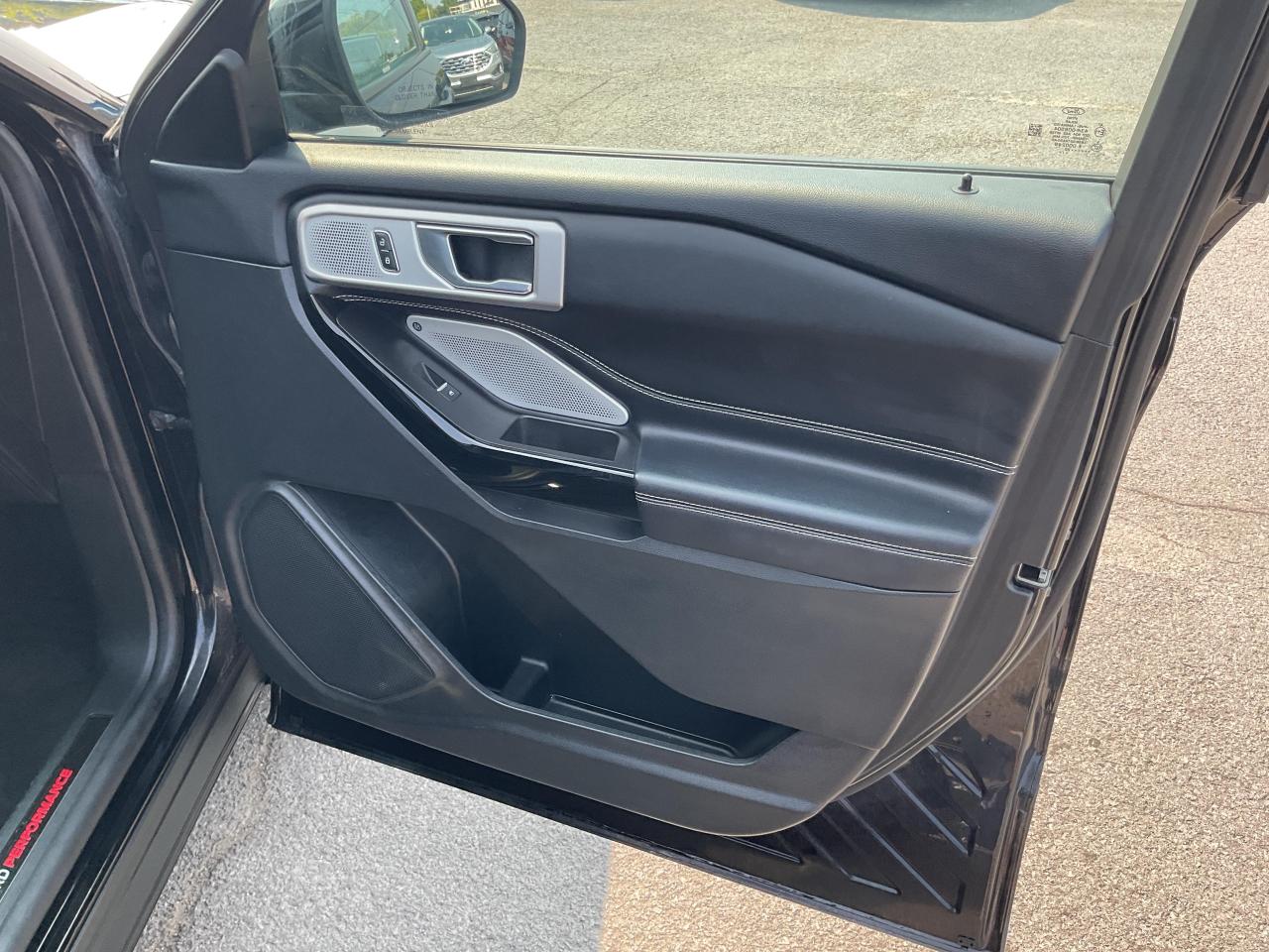 2022 Ford Explorer ST 4dr 4x4 Photo