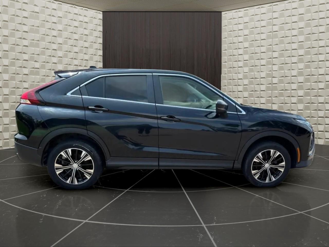 2022 Mitsubishi Eclipse Cross ES 4dr S-AWC Photo