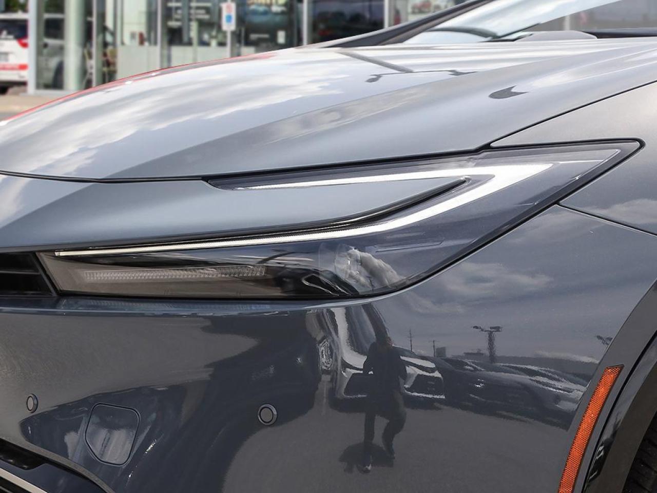 2025 Toyota Prius Plug-In Hybrid XSE 5dr Hatchback Photo