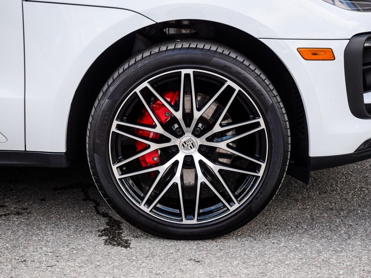 2024 Porsche Macan S 4dr All-Wheel Drive Photo