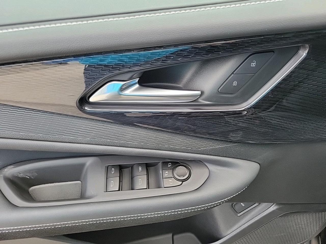 2025 Chevrolet Blazer EV LT 4dr All-Wheel Drive Photo