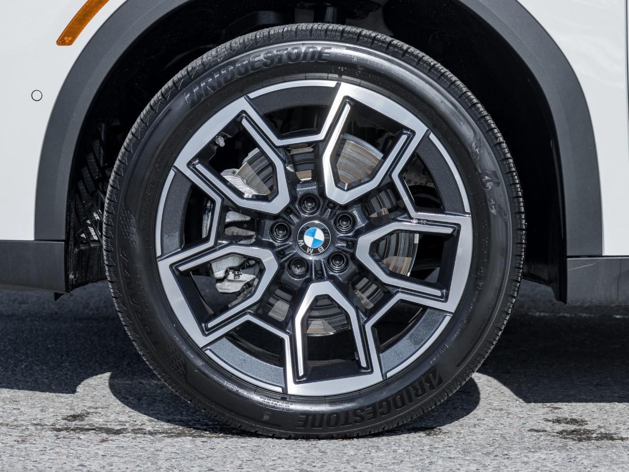 2024 BMW X2 xDrive28i 4dr All-Wheel Drive Sports Activity Coupe Photo3