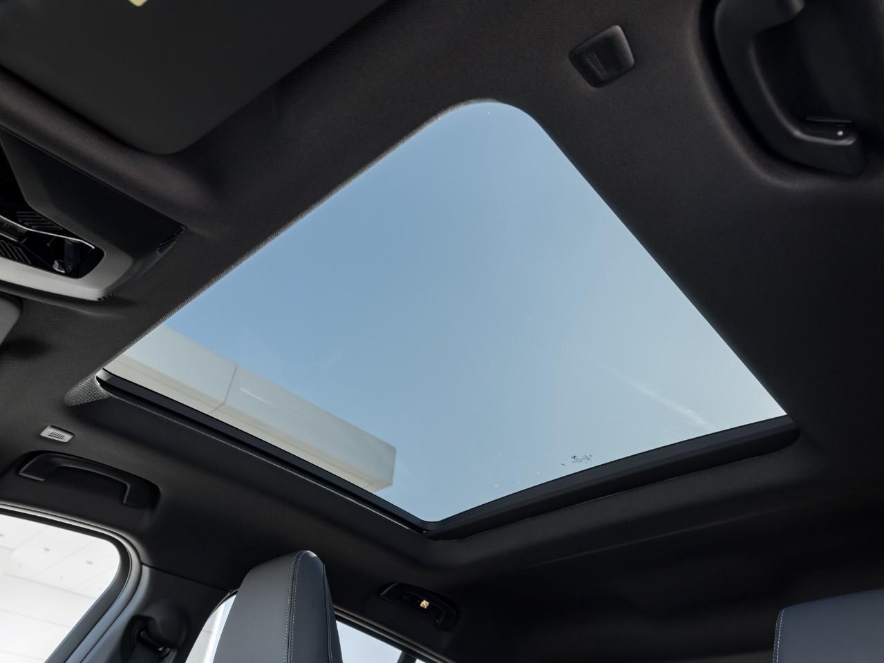 2024 BMW X2 xDrive28i 4dr All-Wheel Drive Sports Activity Coupe Photo