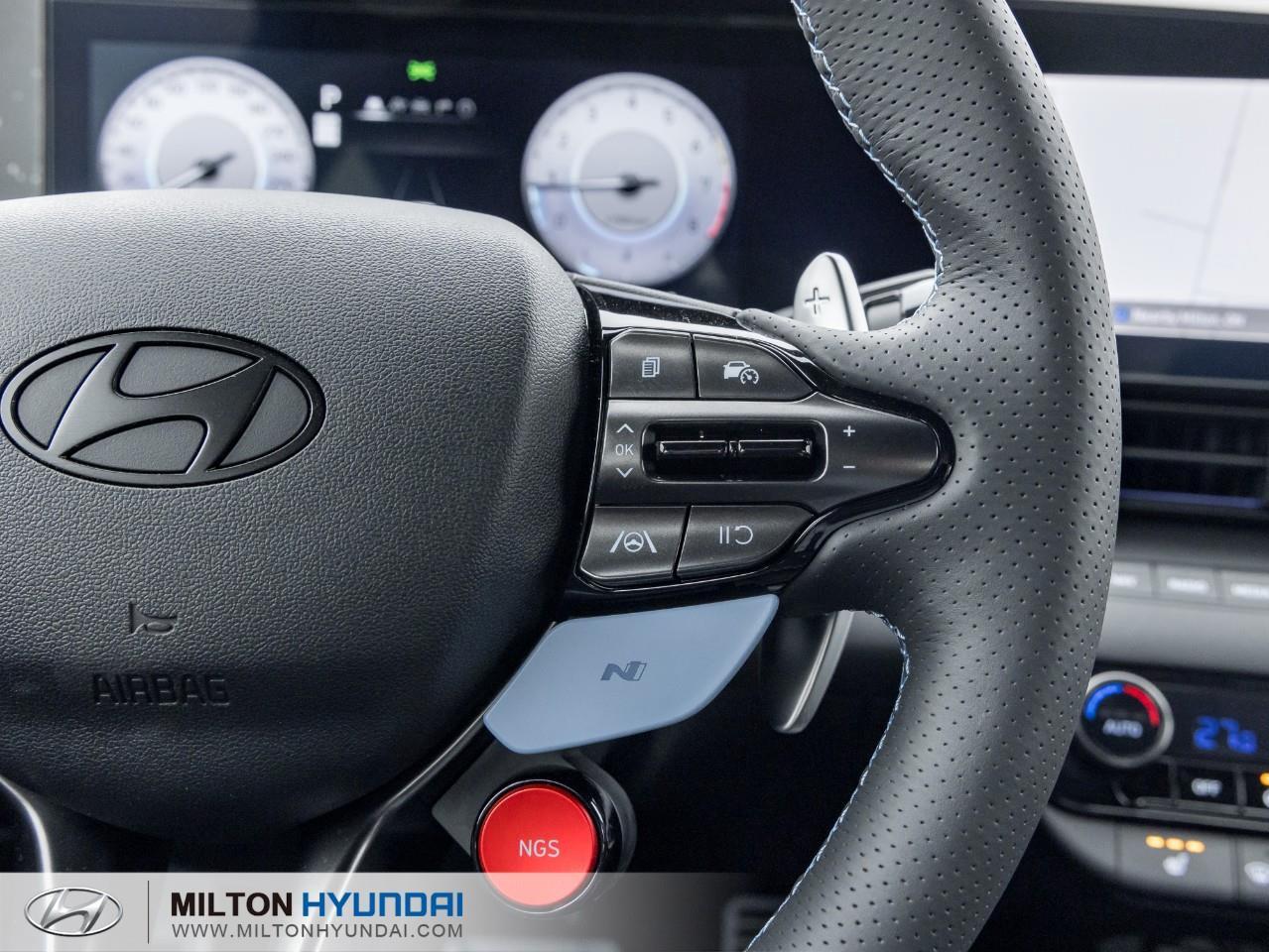 2025 Hyundai Elantra N Base 4dr Sedan Photo