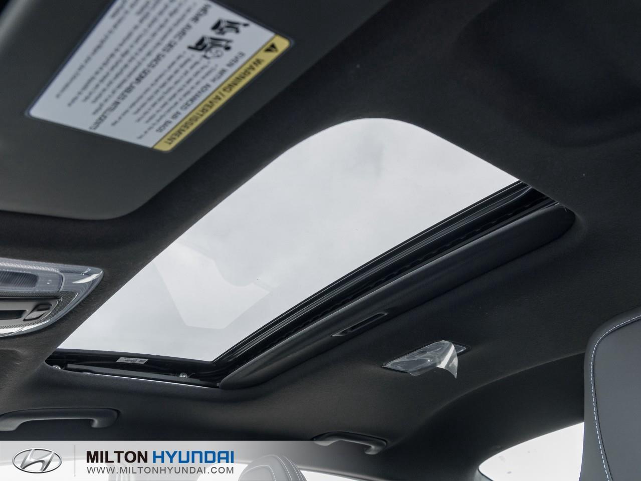 2025 Hyundai Elantra N Base 4dr Sedan Photo