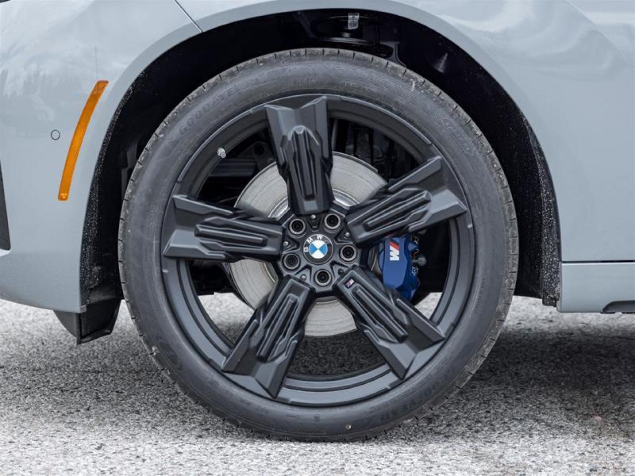 2025 BMW X3 30 xDrive 4dr All-Wheel Drive Sports Activity Vehicle Photo4