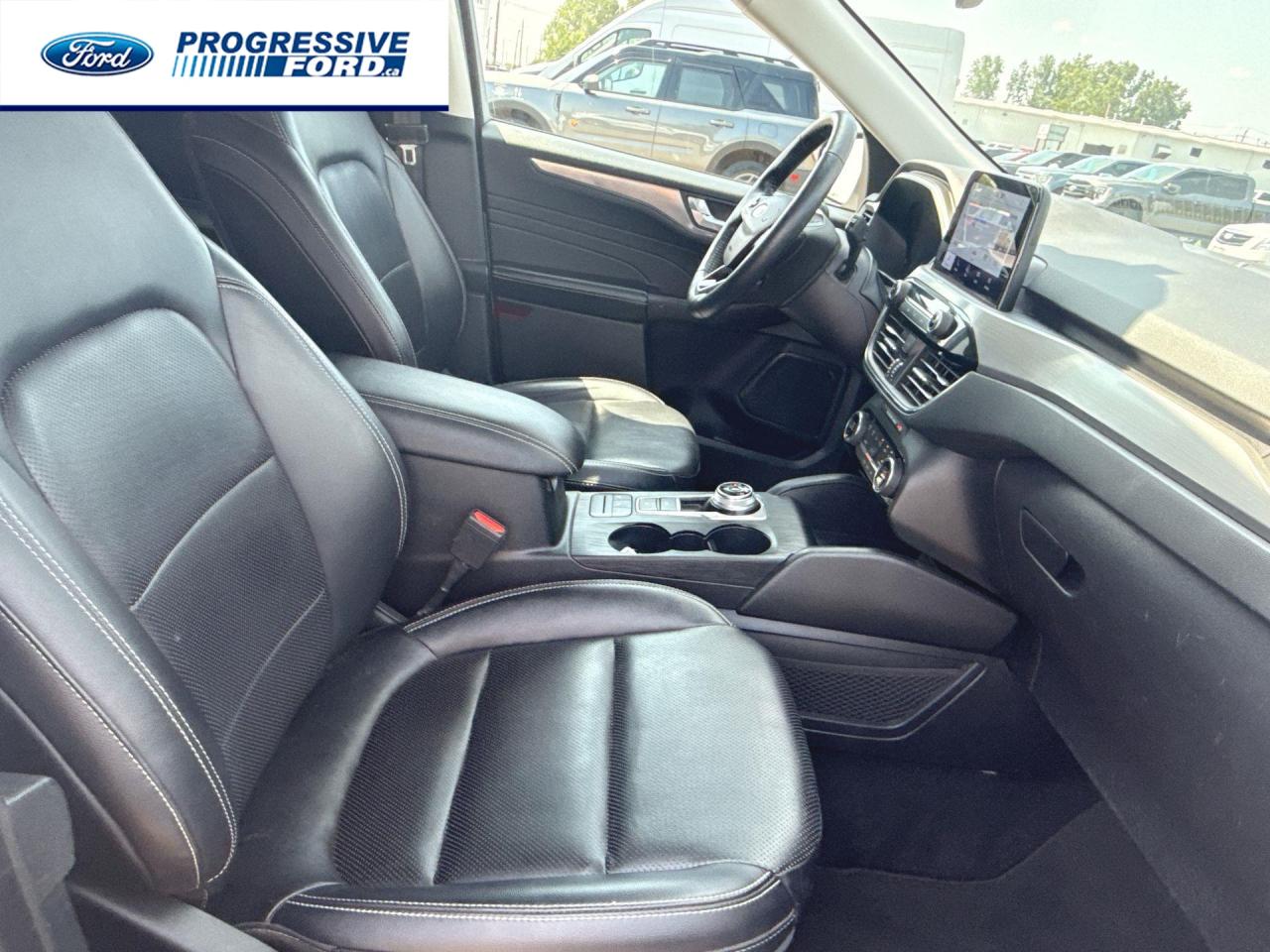 2021 Ford Escape Titanium Hybrid 4dr All-Wheel Drive Photo