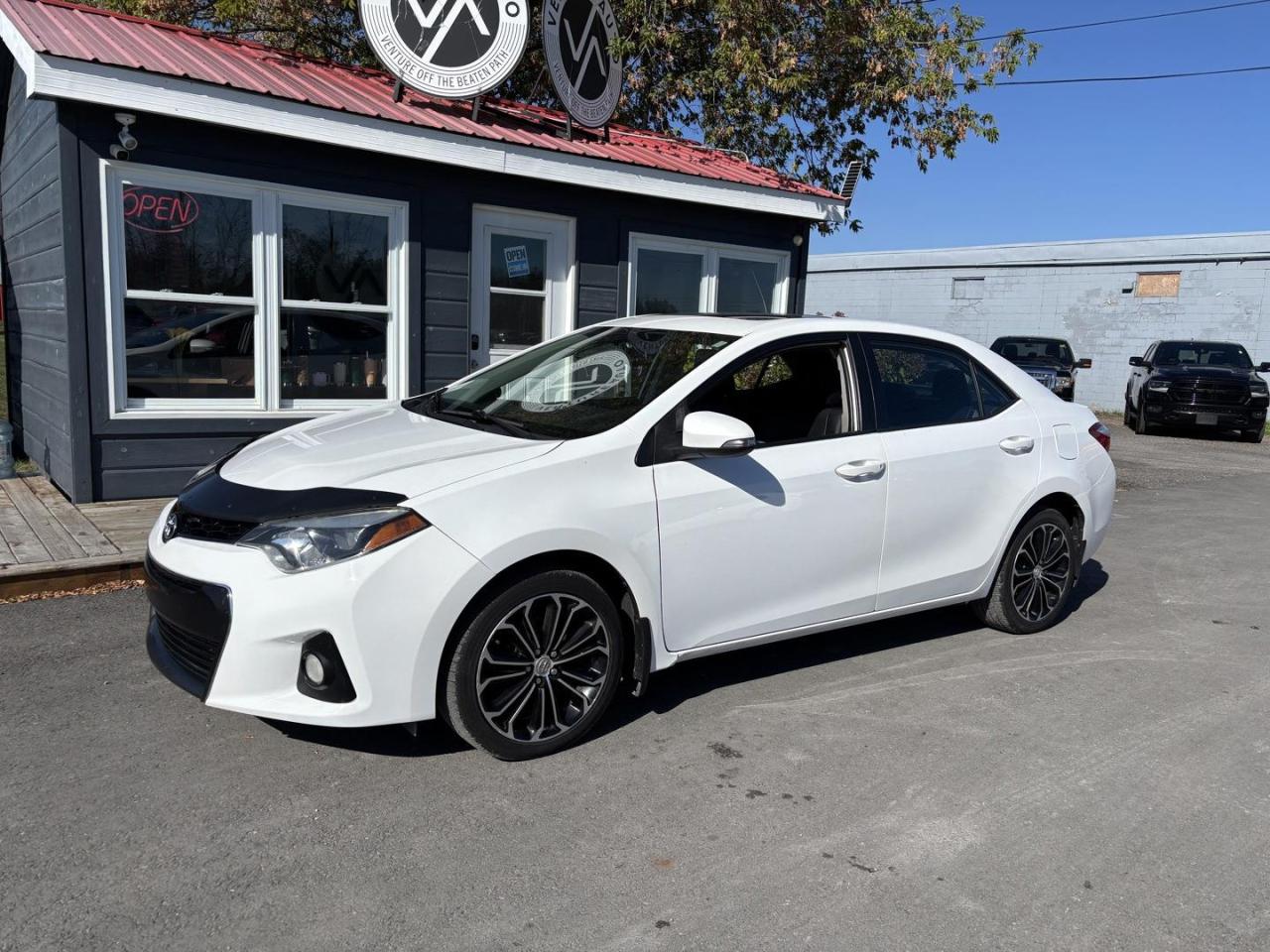 2014 Toyota Corolla  Photo0