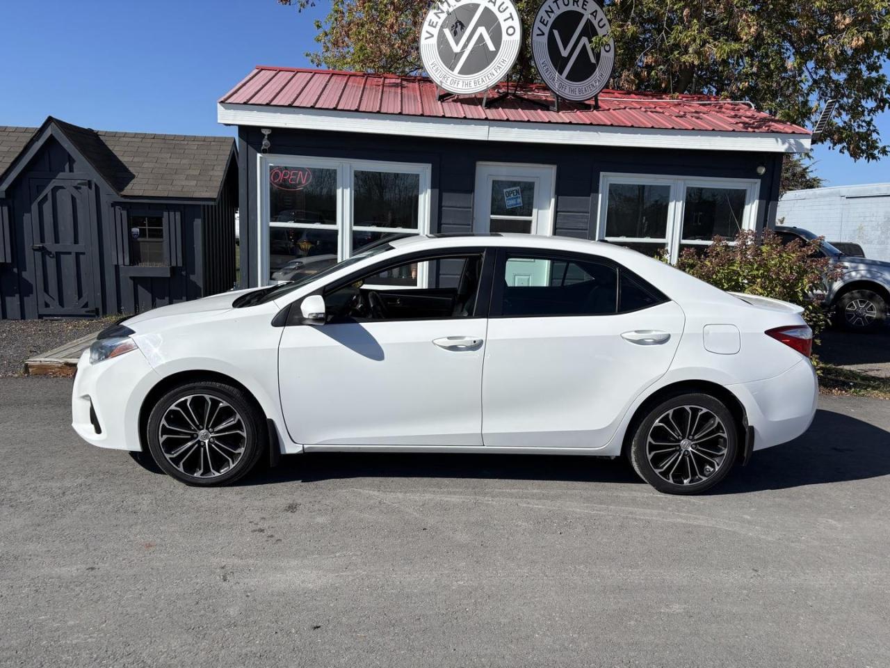 2014 Toyota Corolla  Photo