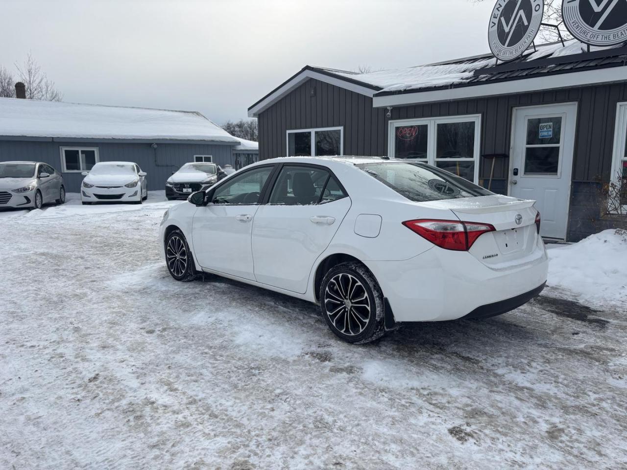 2014 Toyota Corolla  Photo2