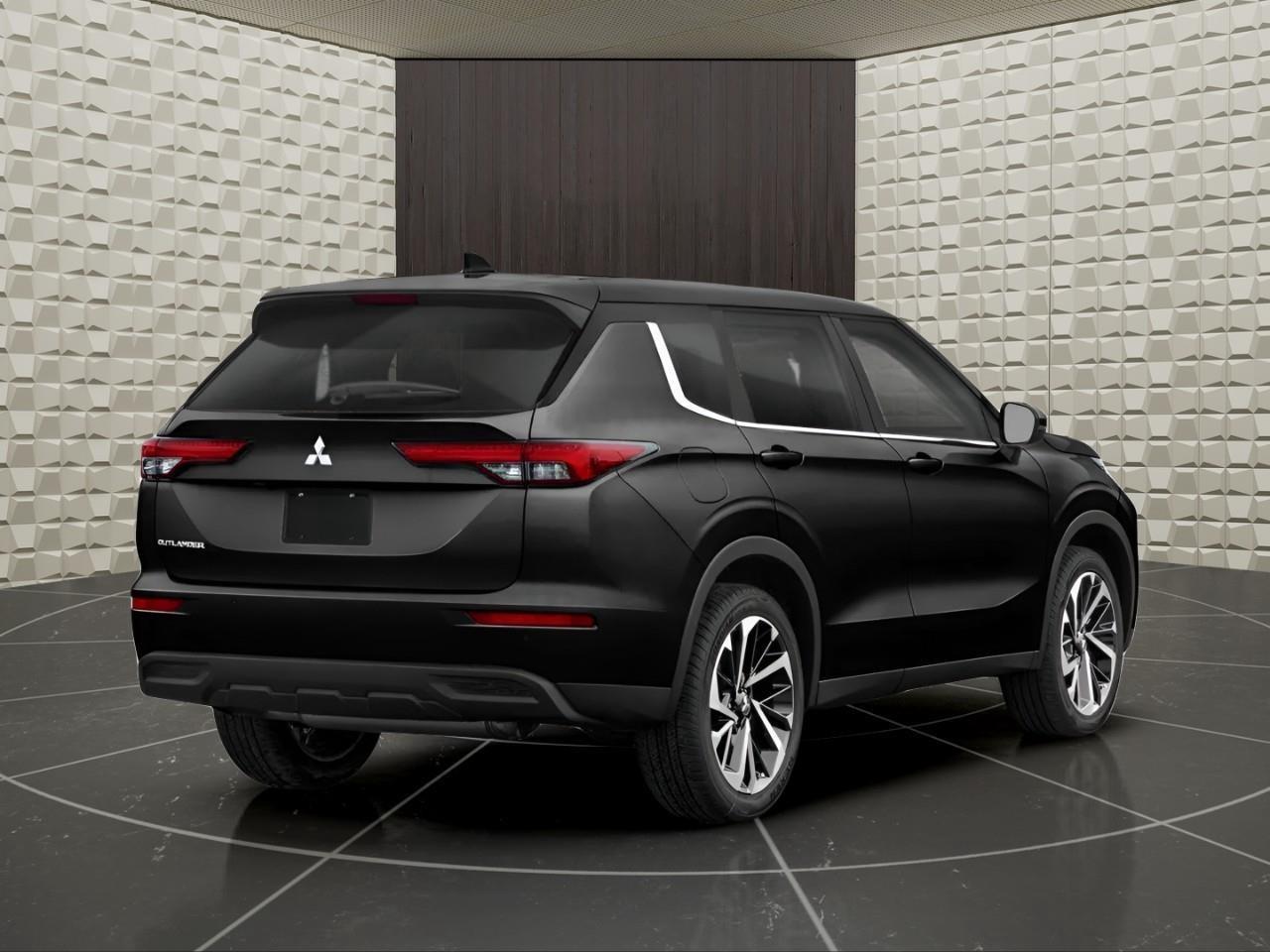 2024 Mitsubishi Outlander ES 4dr S-AWC Photo2