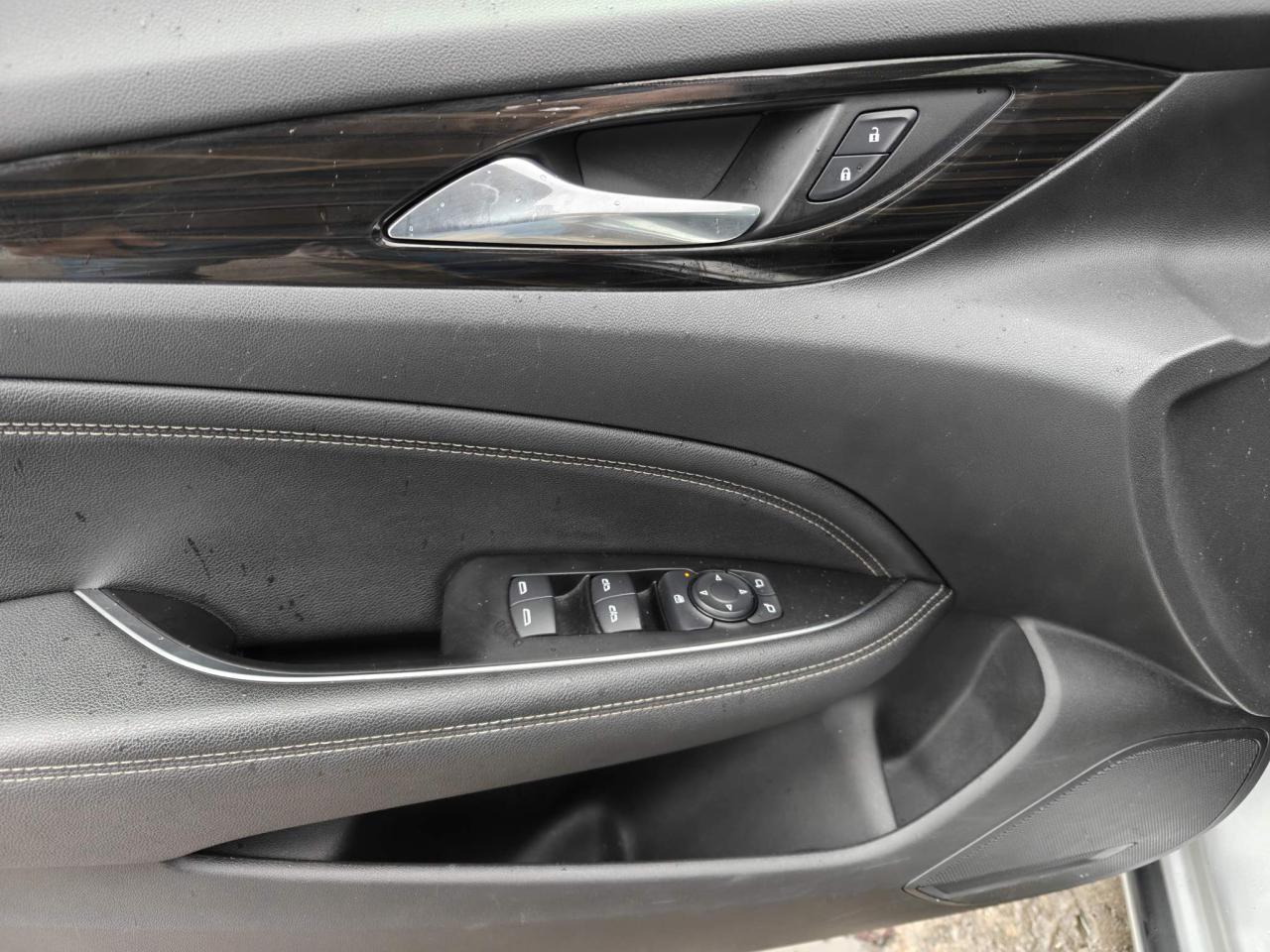 2019 Buick Regal Sportback Preferred II 4dr Front-Wheel Drive Hatchback Photo