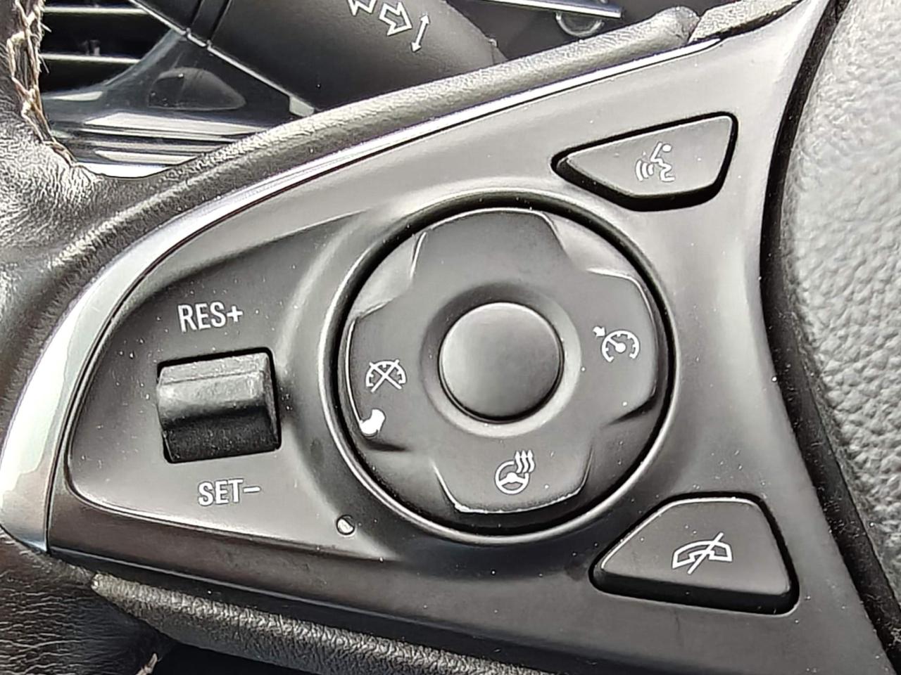 2019 Buick Regal Sportback Preferred II 4dr Front-Wheel Drive Hatchback Photo