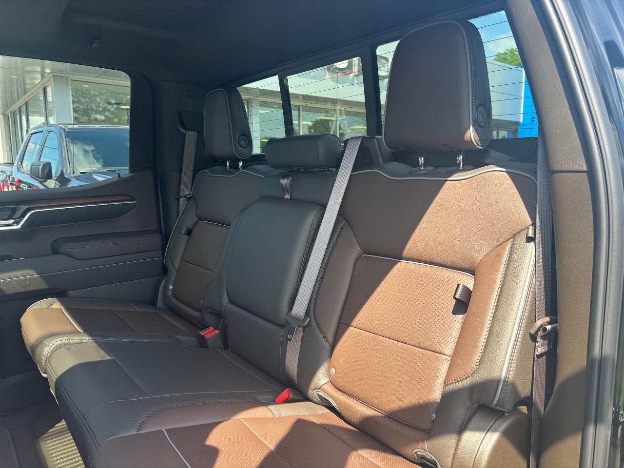 2025 GMC Sierra 1500 Crew Cab Short Box 4-Wheel Drive Denali Photo