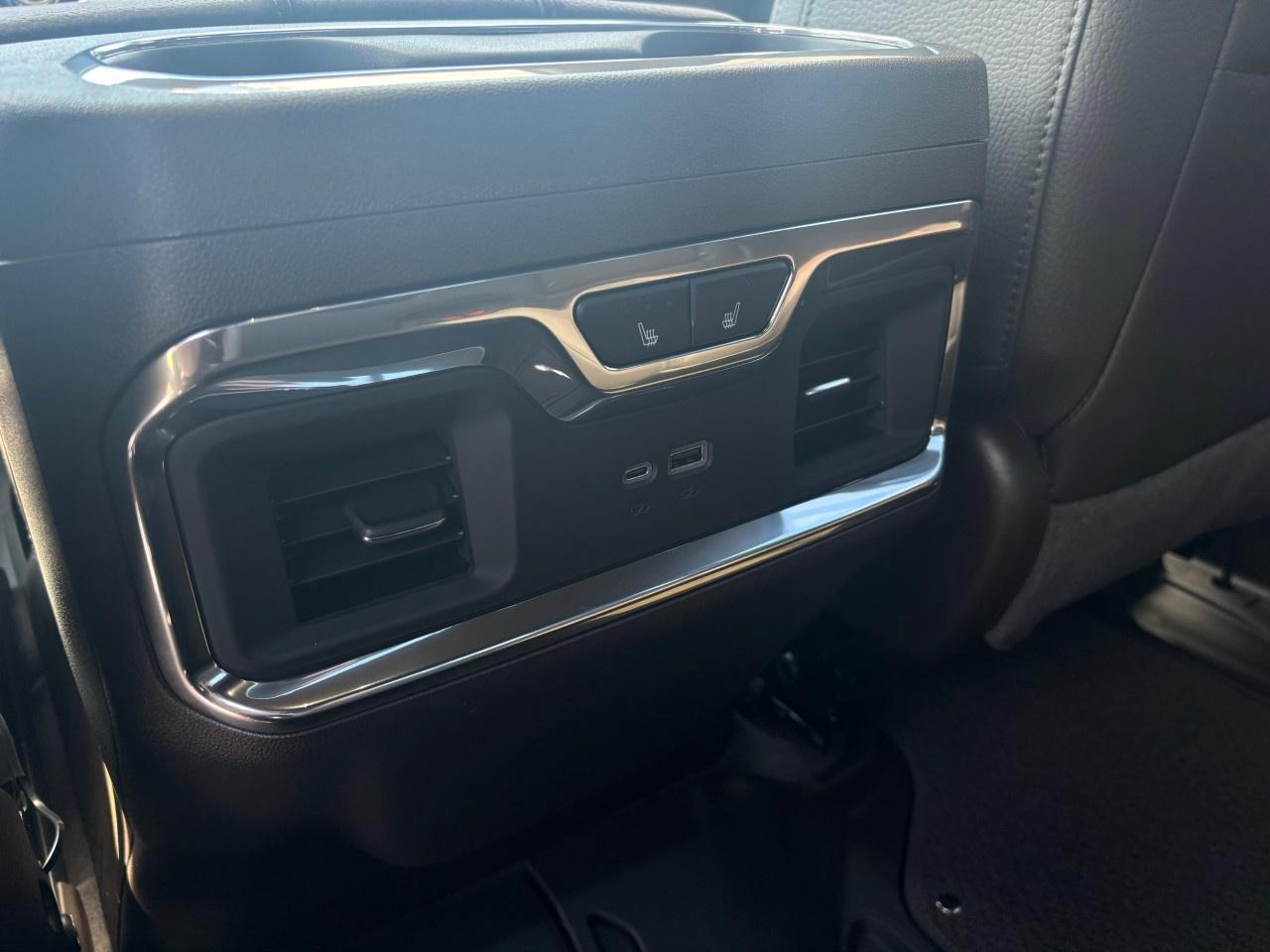 2025 GMC Sierra 1500 Crew Cab Short Box 4-Wheel Drive Denali Photo