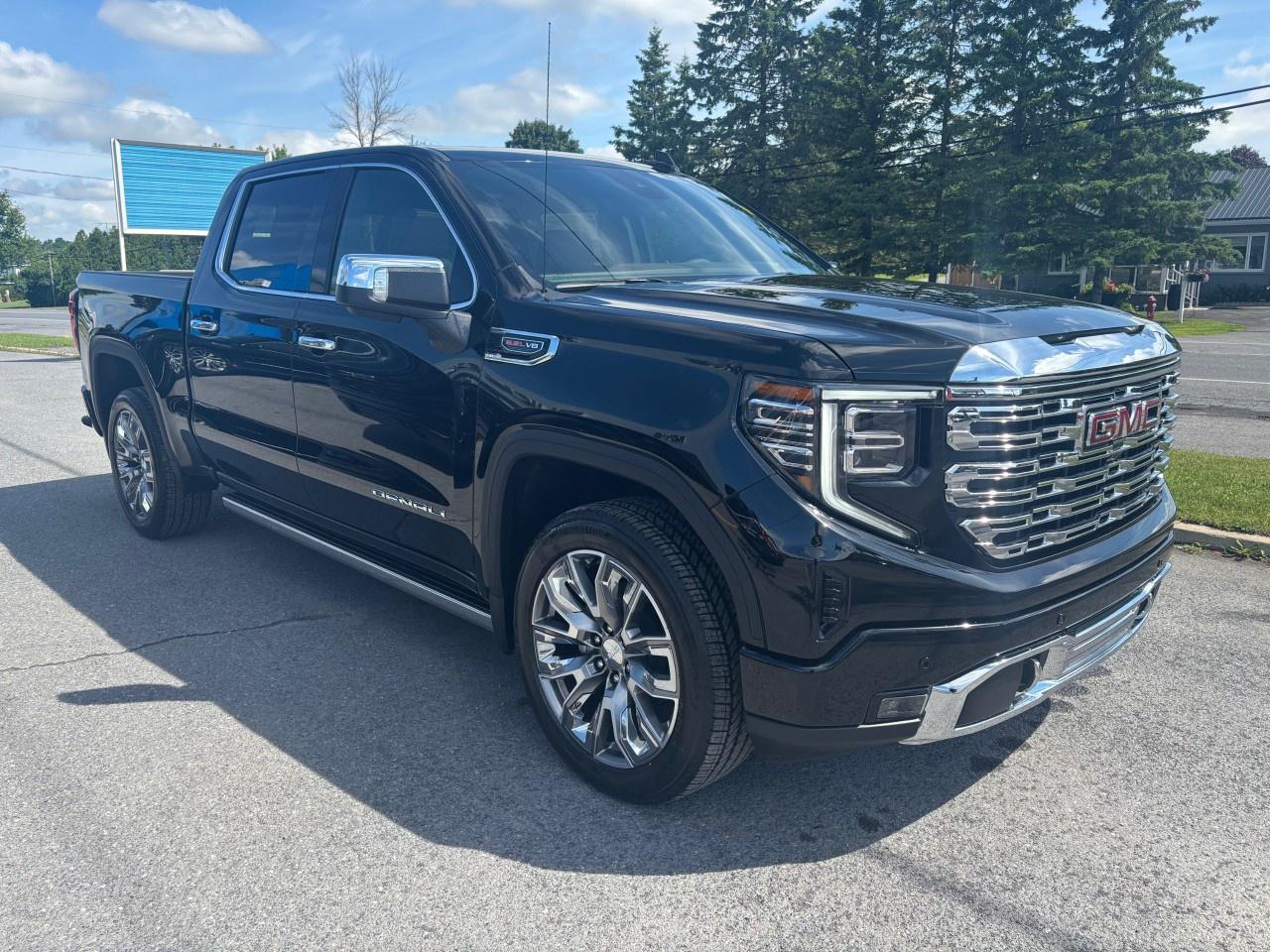 2025 GMC Sierra 1500 Crew Cab Short Box 4-Wheel Drive Denali Photo