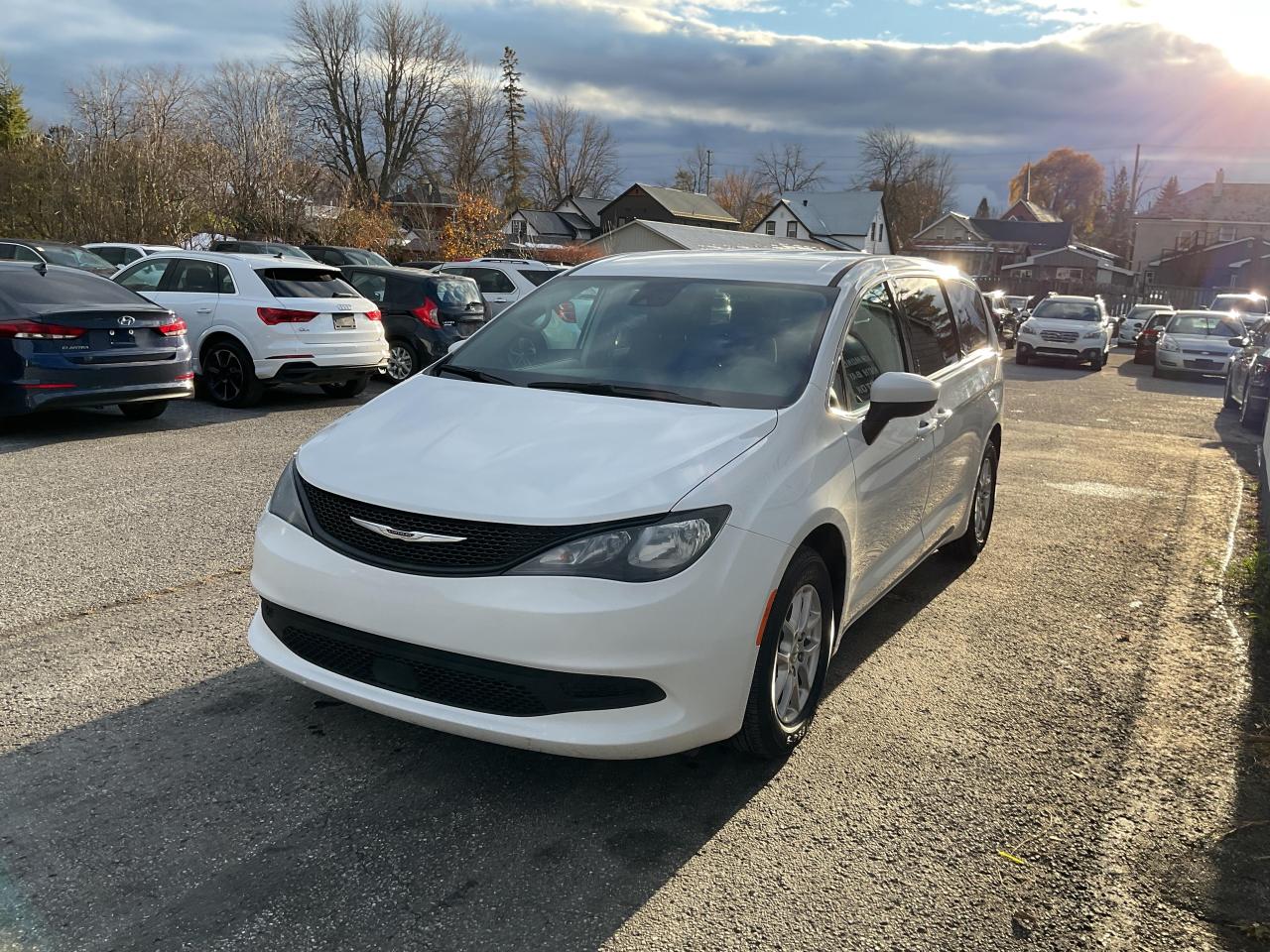 2023 Chrysler Grand Caravan SXT Front-Wheel Drive Passenger Van Photo