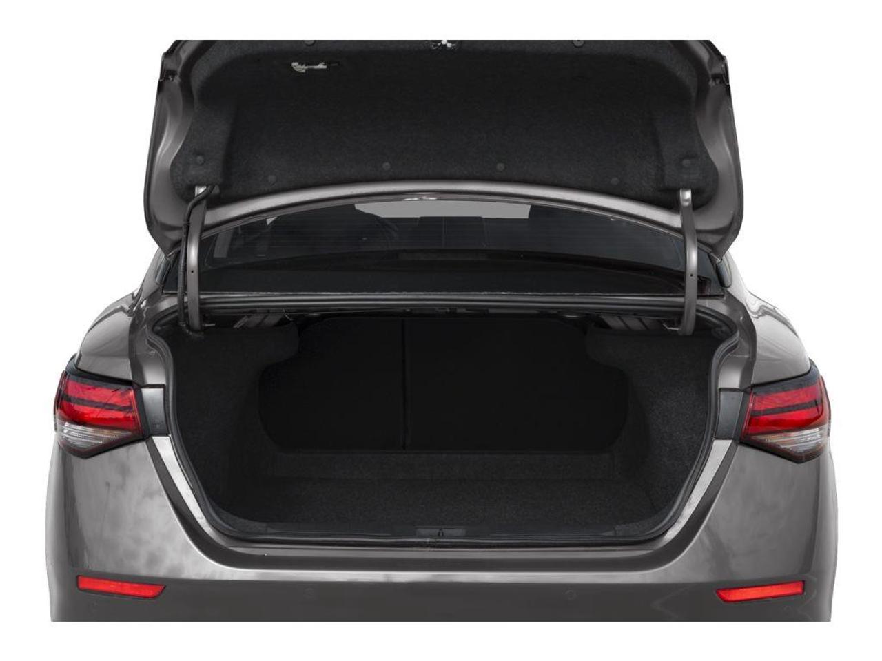 2025 Nissan Sentra SR 4dr Sedan Photo