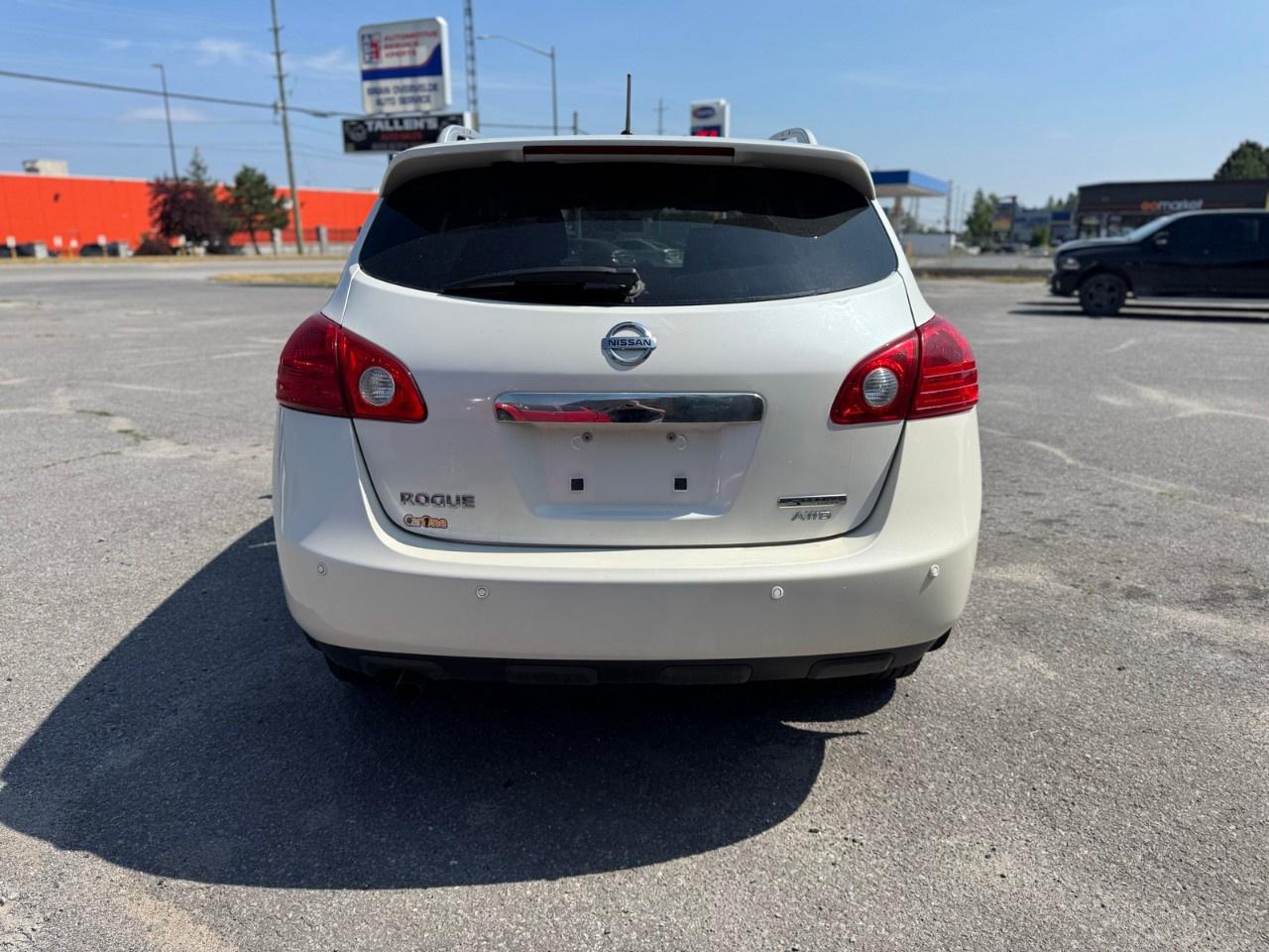 2013 Nissan Rogue AWD 4dr S Photo3